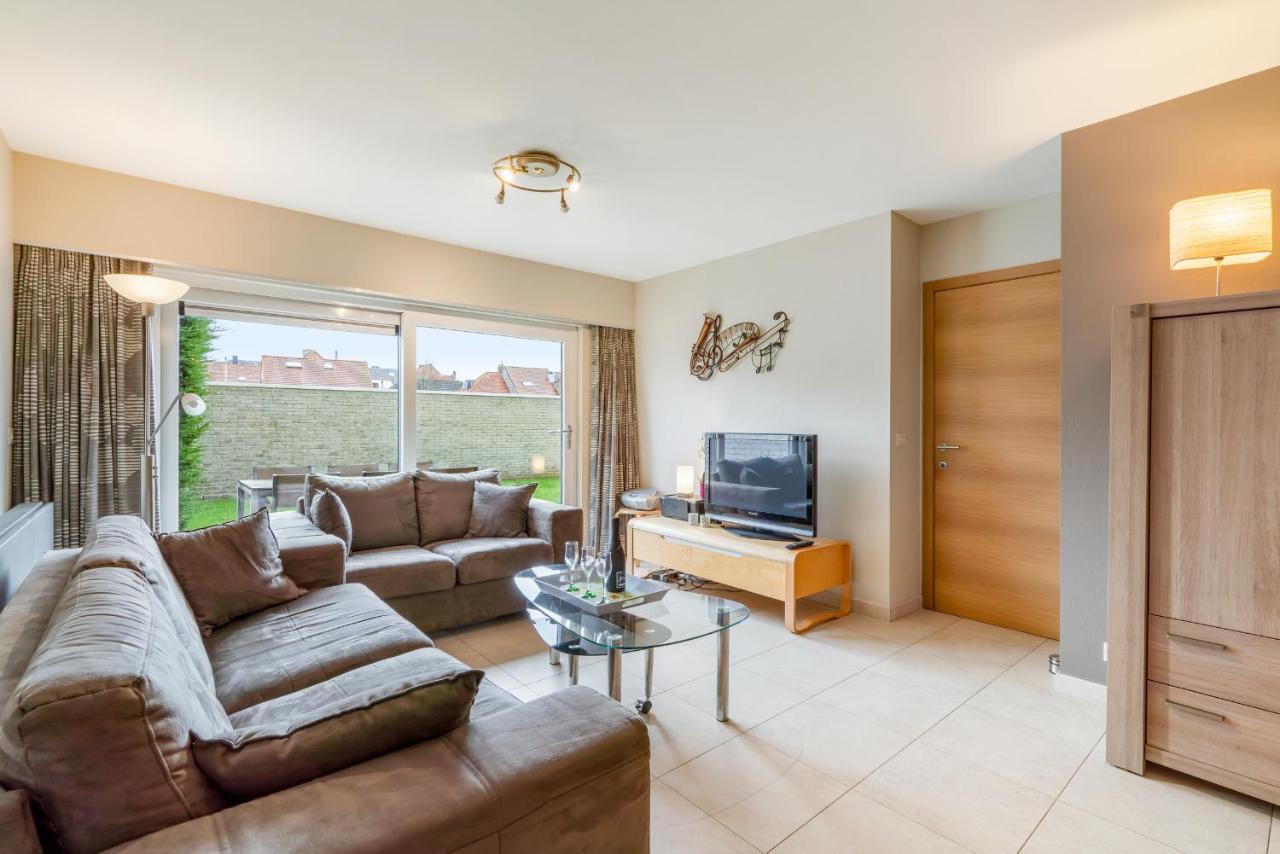 Luxury Apartment With Garden Close To The Beach Остенде Экстерьер фото