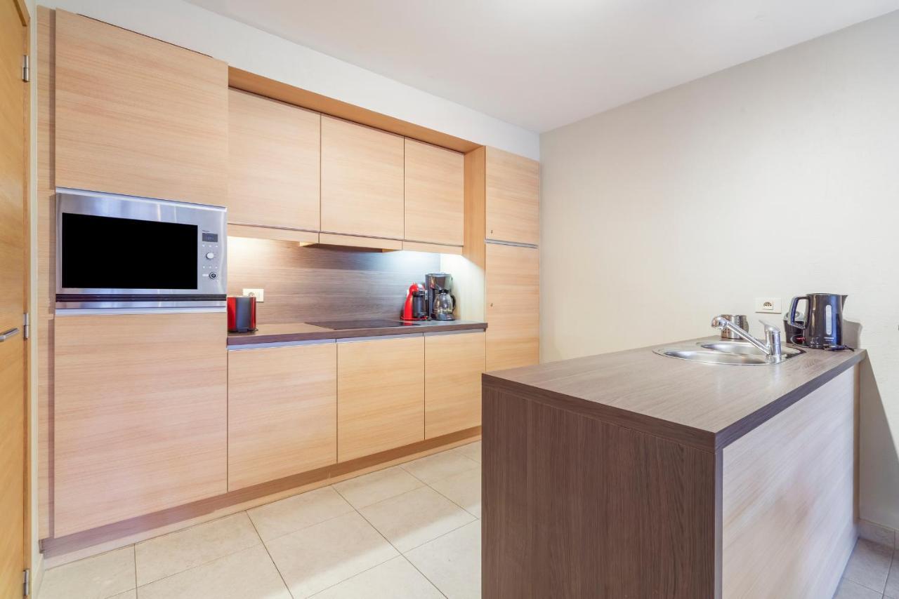 Luxury Apartment With Garden Close To The Beach Остенде Экстерьер фото